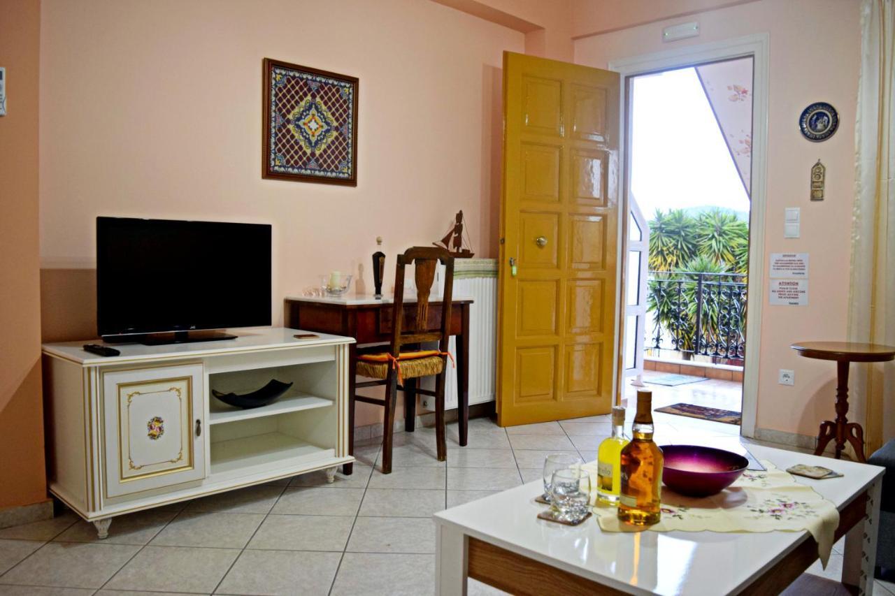 Korona Apartments Vathí Kültér fotó